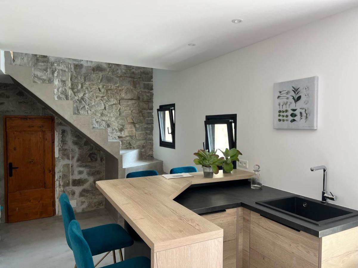 莱旺Luxurious Family House With Pool In Ardeche.别墅 外观 照片